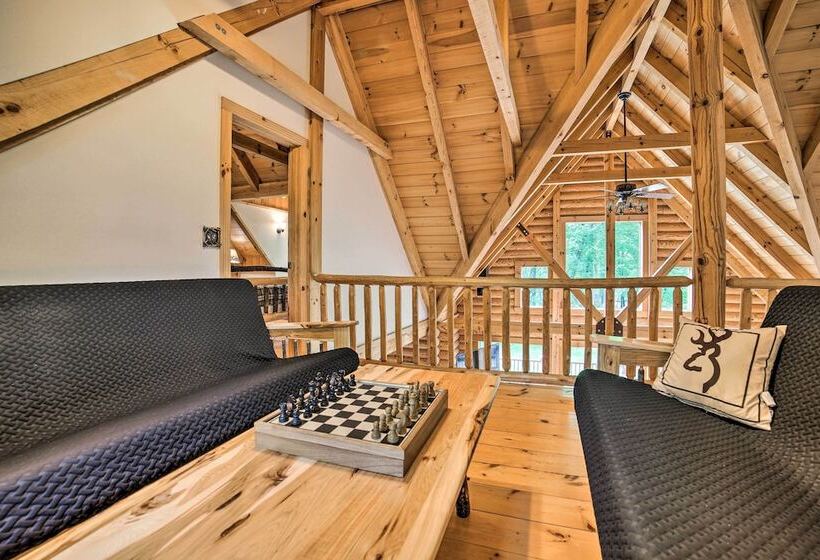 Classy Home W/ Hot Tub: 2 Mi To Lake Access!