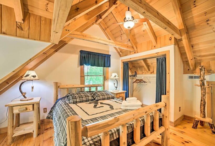 Classy Home W/ Hot Tub: 2 Mi To Lake Access!