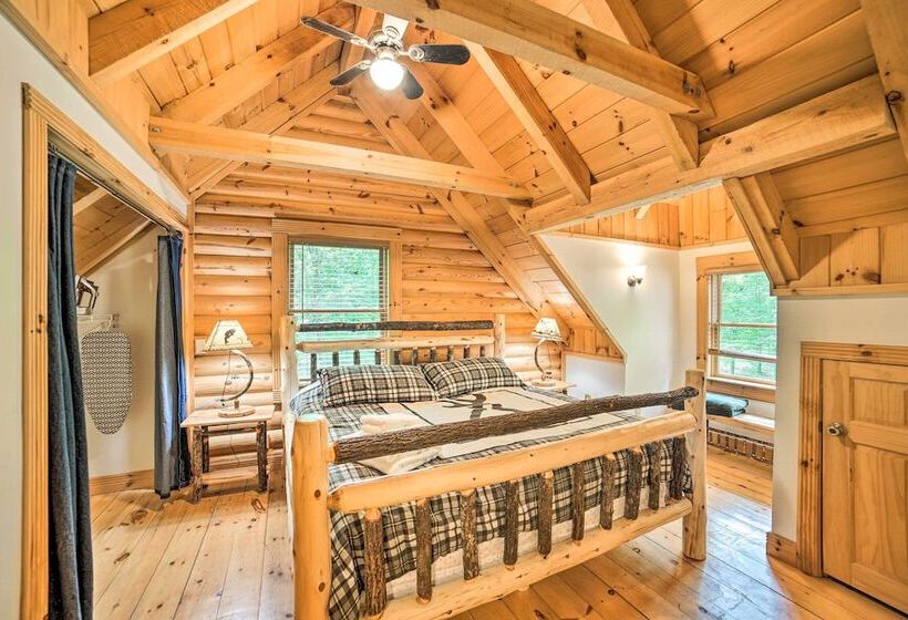 Classy Home W/ Hot Tub: 2 Mi To Lake Access!