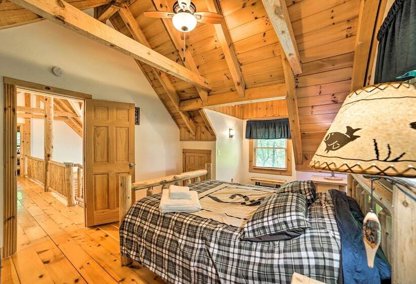 Classy Home W/ Hot Tub: 2 Mi To Lake Access!