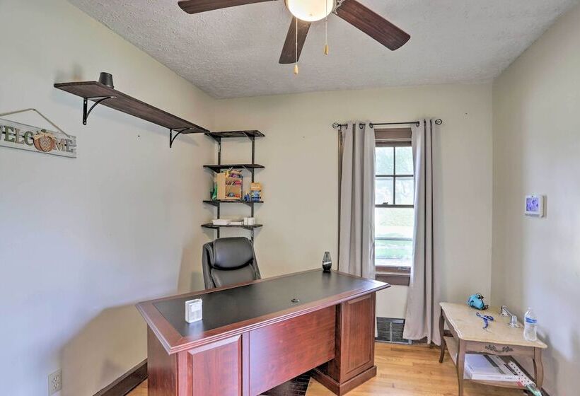 Cleveland Area Home W/ Deck < 10 Mi To Dtwn!
