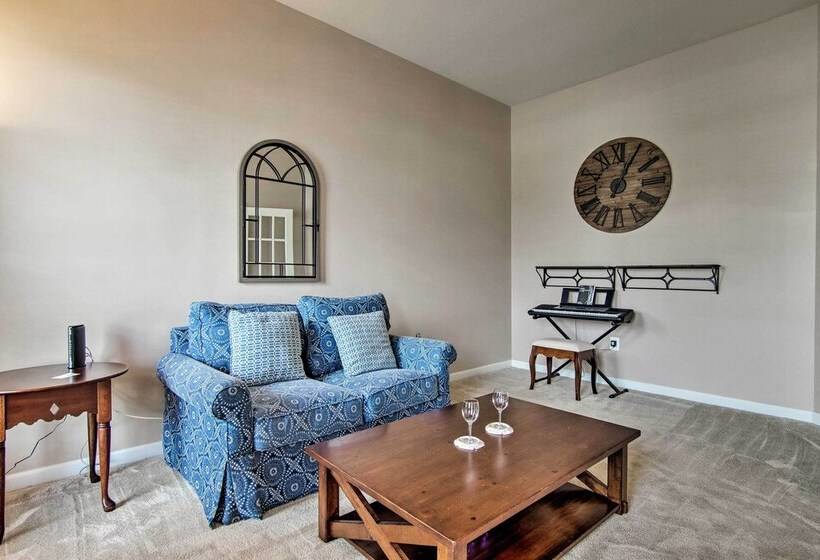 Great For Groups: Bayside Resort Home Near Fenwick