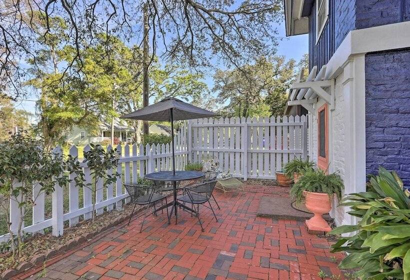 Coastal, Walkable Home In Historic Southport!