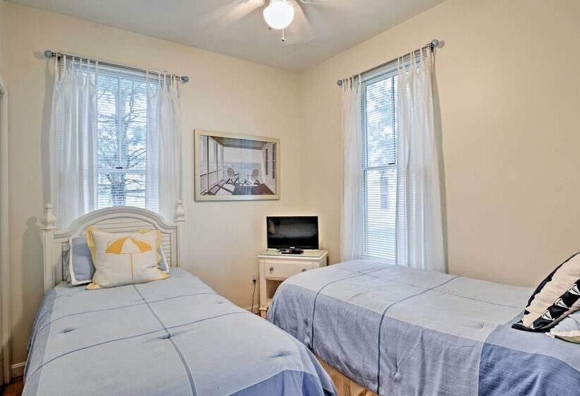 Coastal Wells Cottage W/ Access To Game Room & Gym