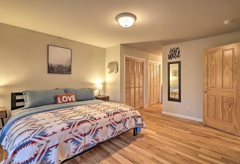 Cold Springs Mountain Cabin: Hot Tub & Generator