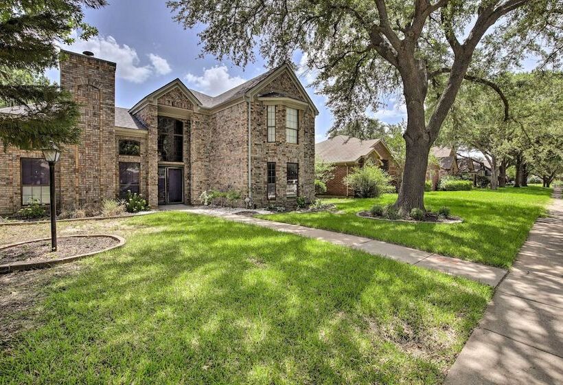 Convenient Allen Retreat, 2 Mi To Downtown!