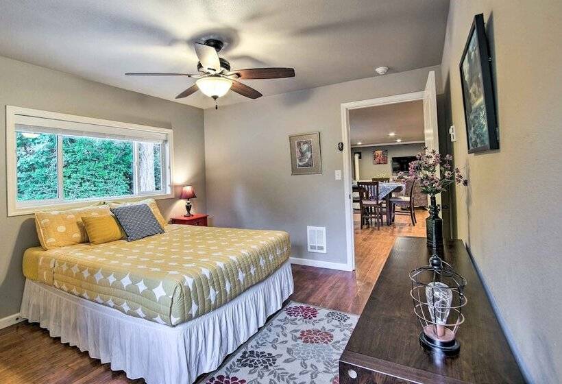 Coos Bay Retreat < 2 Mi To Marina & Casino!