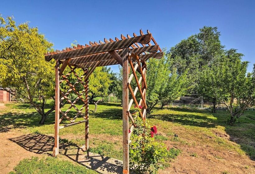 Cottage Near Bryce Canyon & Zion National Parks!