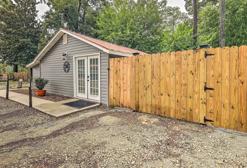 Cottage With Patio & Shared Waterfront Perks!