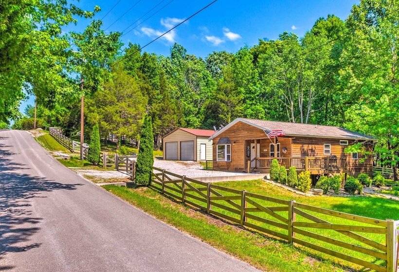 Country Cottage < 3 Mi To Dale Hollow Lake!