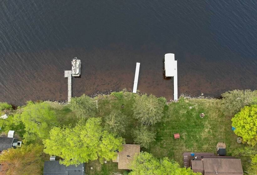 Cozy Cabin W/ Deck & Private Dock On Nelson Lake!