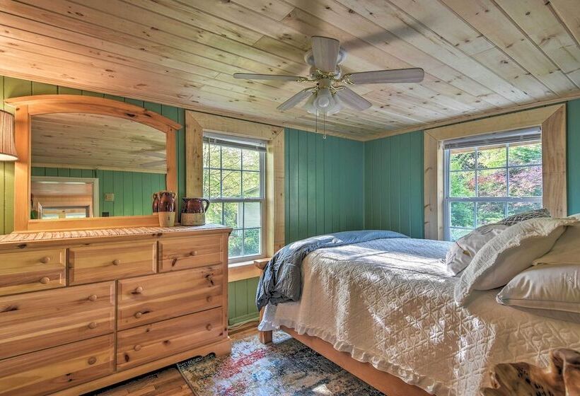 Cozy Candler Cottage   11 Mi To Dt Asheville!