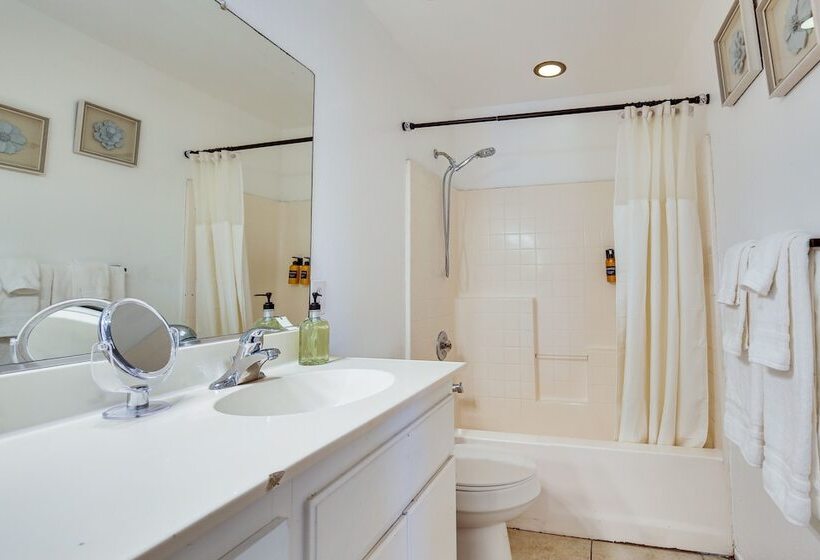 Cozy Coachella Home Rental: Game Room, Grill!