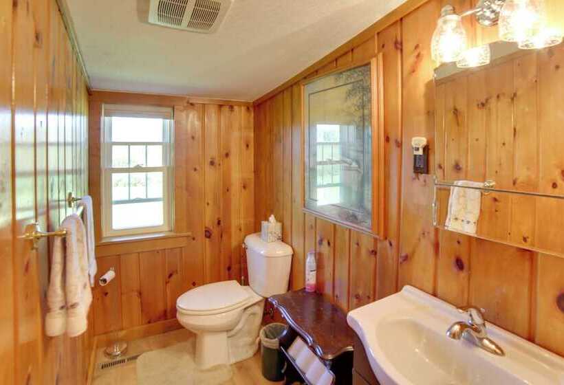 600  Of Green Bay Frontage & Dock: Cozy Cottage