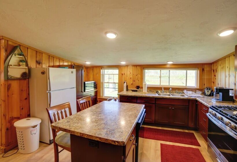 600  Of Green Bay Frontage & Dock: Cozy Cottage