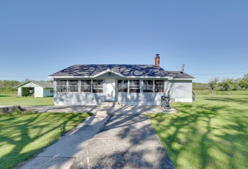 600  Of Green Bay Frontage & Dock: Cozy Cottage