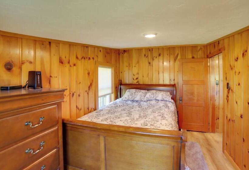 600  Of Green Bay Frontage & Dock: Cozy Cottage