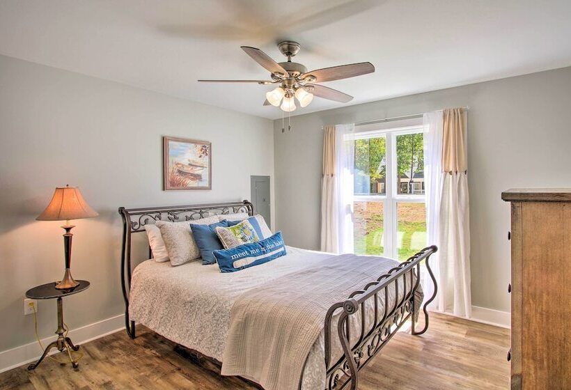 2 Mi To Golf Course + Fire Pit: Cozy Counce Cabin!