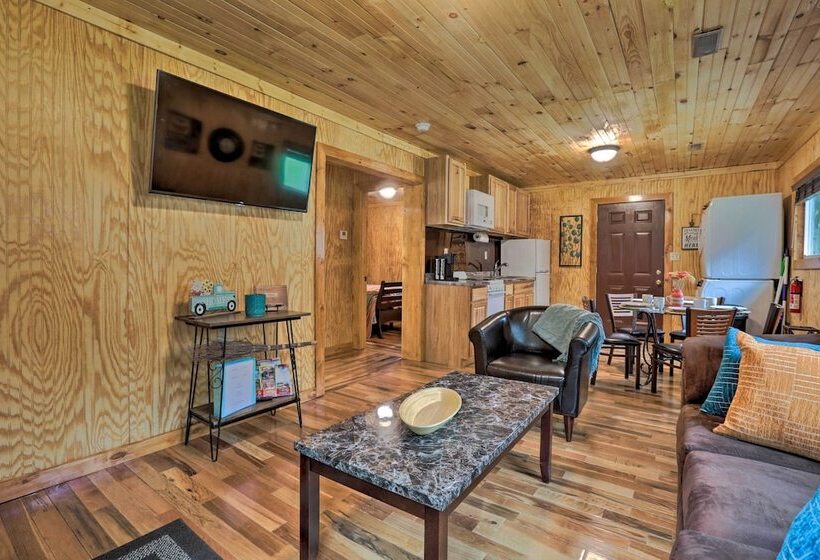 Cozy Creekside Cabin ~ 24 Mi To Red River!