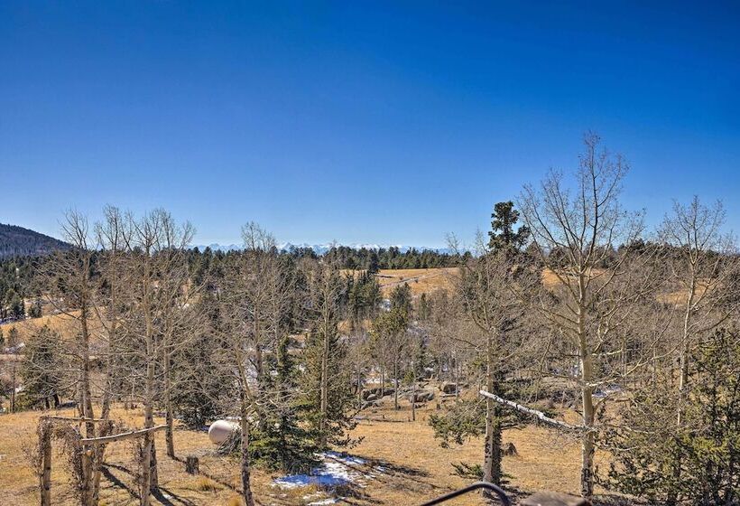 Cozy Cripple Creek Cabin W/ Mountain Views!