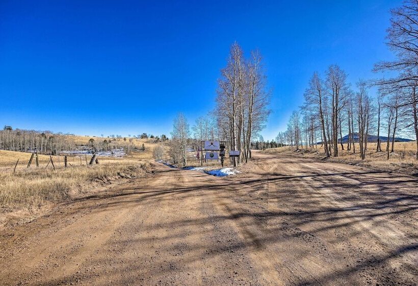 Cozy Cripple Creek Cabin W/ Mountain Views!