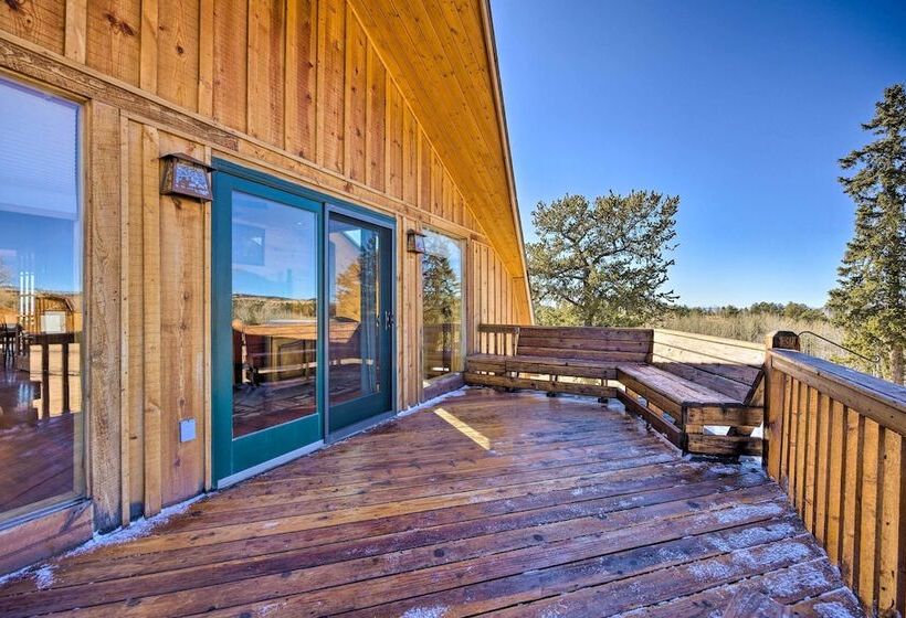 Cozy Cripple Creek Cabin W/ Mountain Views!