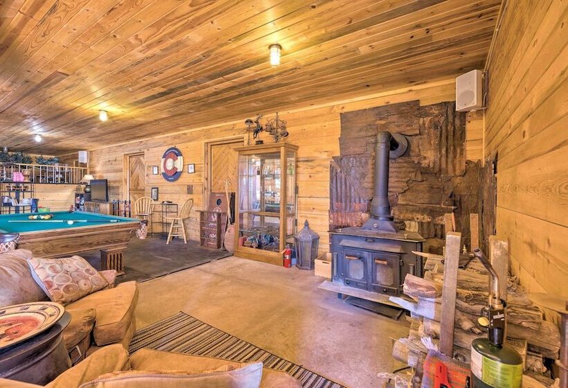Cozy Cripple Creek Cabin W/ Mountain Views!
