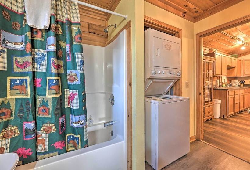 Cozy Deer Glen  Cabin W/ Private Hot Tub & Porch!