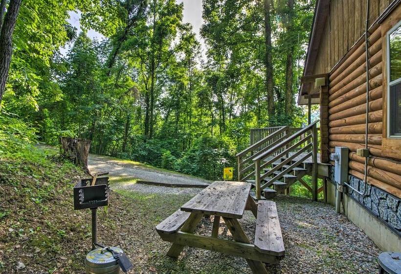 Cozy Deer Glen  Cabin W/ Private Hot Tub & Porch!