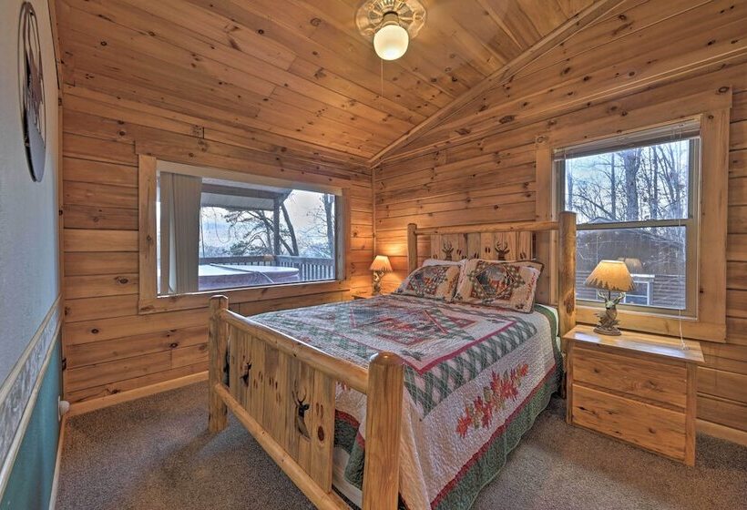 Cozy Deer Glen  Cabin W/ Private Hot Tub & Porch!