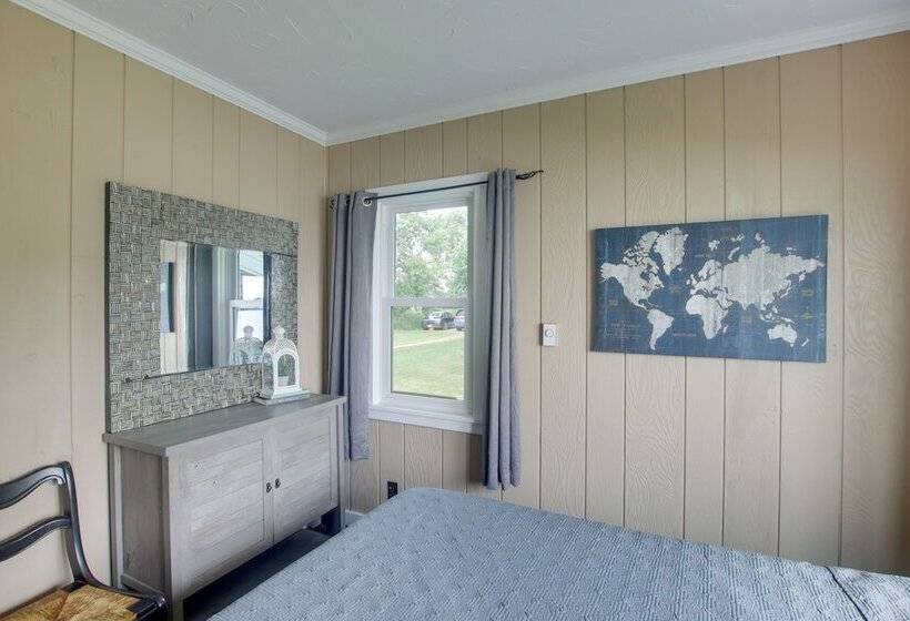 Cozy Fremont Cottage On Lake Poygan + Fishing Dock