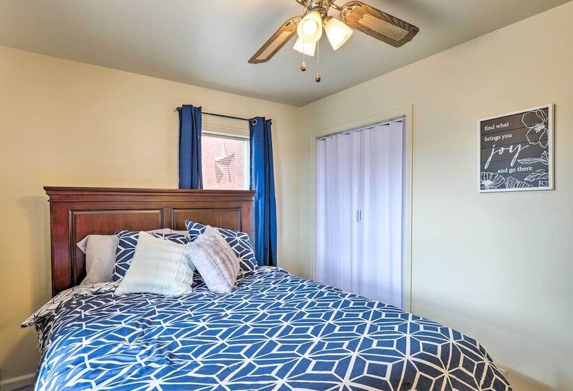 Cozy Helper Home W/ Fenced Yard, Pets Welcome