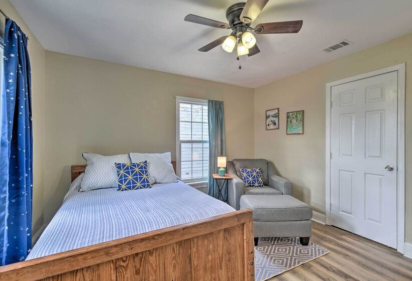 Cozy Home W/ Fire Pit: 3 Mi To Lake Whitney!