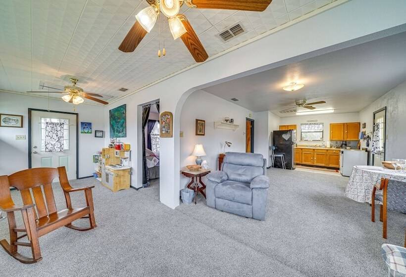 Cozy Kerrville Guest Cottage Near Guadalupe River!