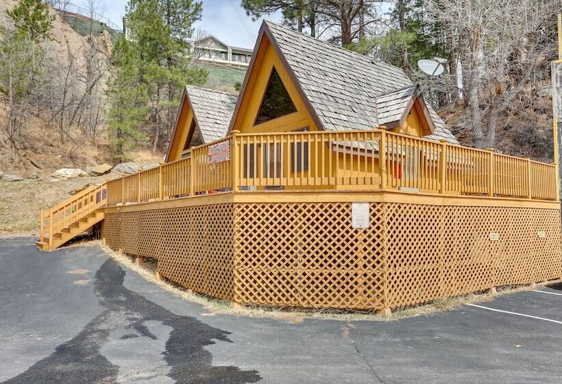 Cozy Keystone Cabin: Hot Tub, 3 Mi To Mt Rushmore!
