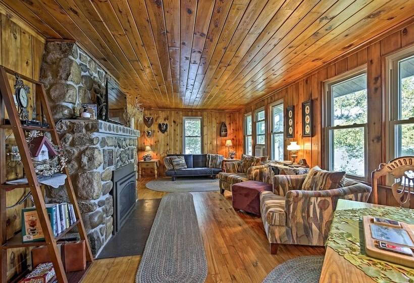 Cozy Lakefront Cabin W/ Indoor Gas Fireplace!
