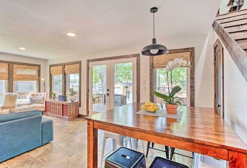 Tool Waterfront Home W/ Hot Tub & Fire Pit!