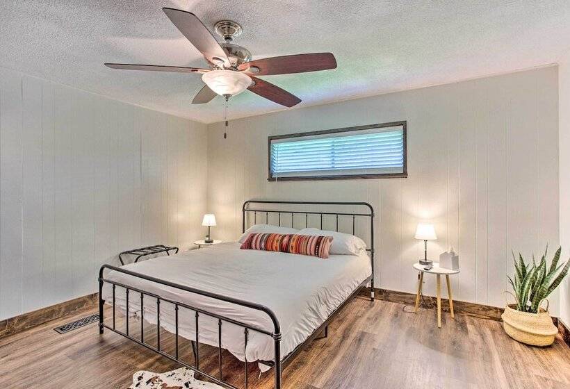 Tool Waterfront Home W/ Hot Tub & Fire Pit!