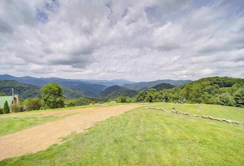 Deck + Mtn Views: Hot Springs Hideaway On 13 Acres