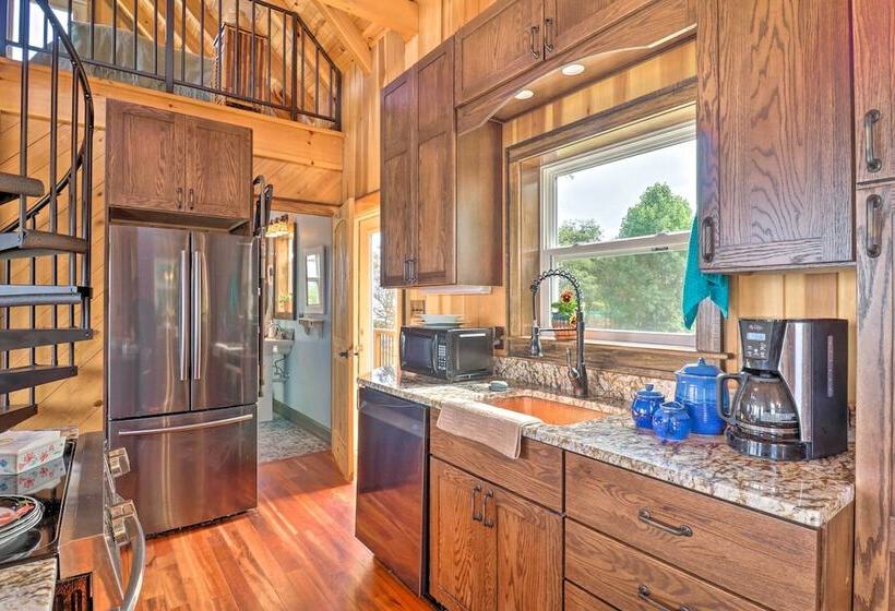 Deck + Mtn Views: Hot Springs Hideaway On 13 Acres