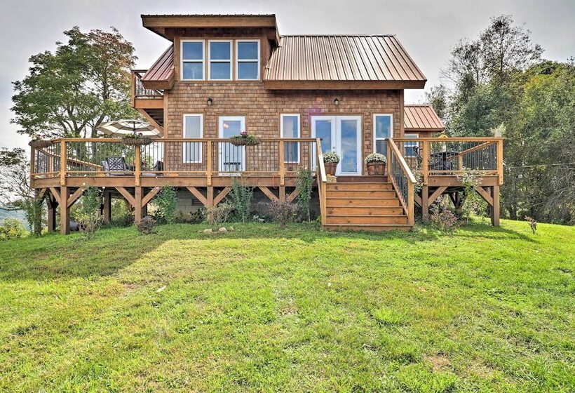 Deck + Mtn Views: Hot Springs Hideaway On 13 Acres