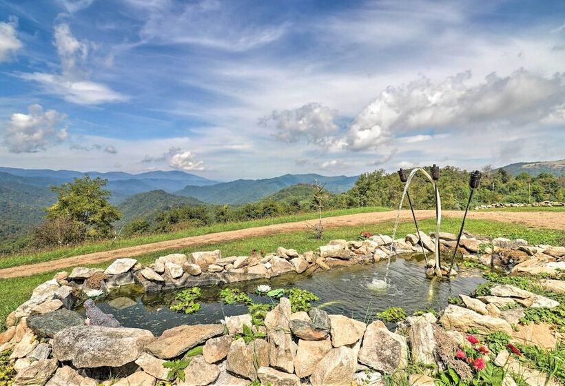 Deck + Mtn Views: Hot Springs Hideaway On 13 Acres