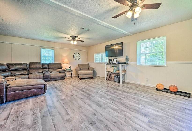Cozy Murfreesboro Home Near Local Attractions!