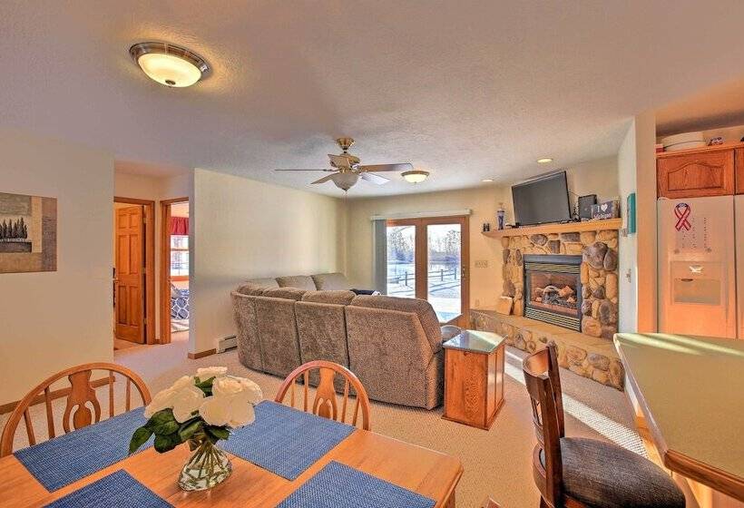 Cozy Riverfront Home W/ Fire Pit In Houghton Lake!