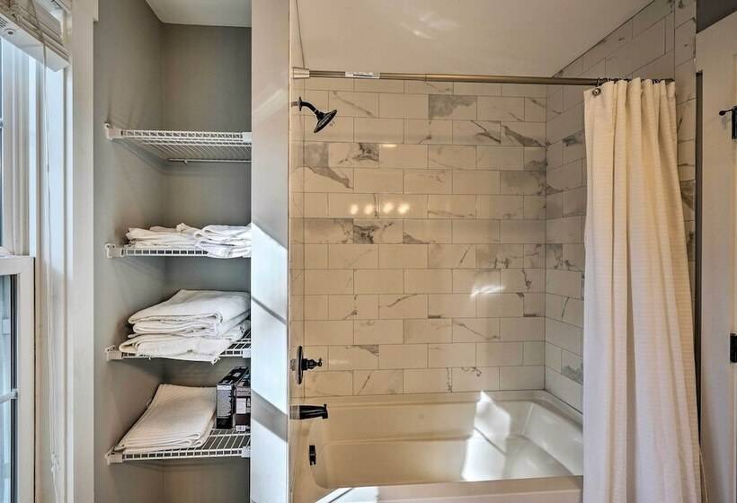 Cozy Southern Pines Retreat 1 Mi To Downtown!