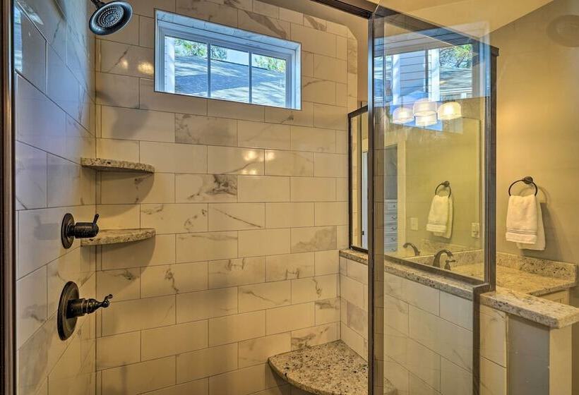 Cozy Southern Pines Retreat 1 Mi To Downtown!