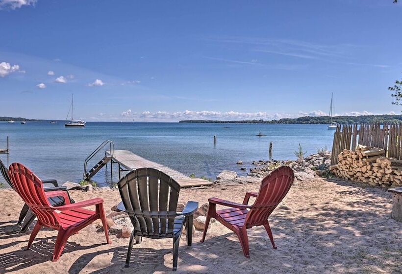 Rustic Suttons Bay Cottage: Shared Dock & Fire Pit