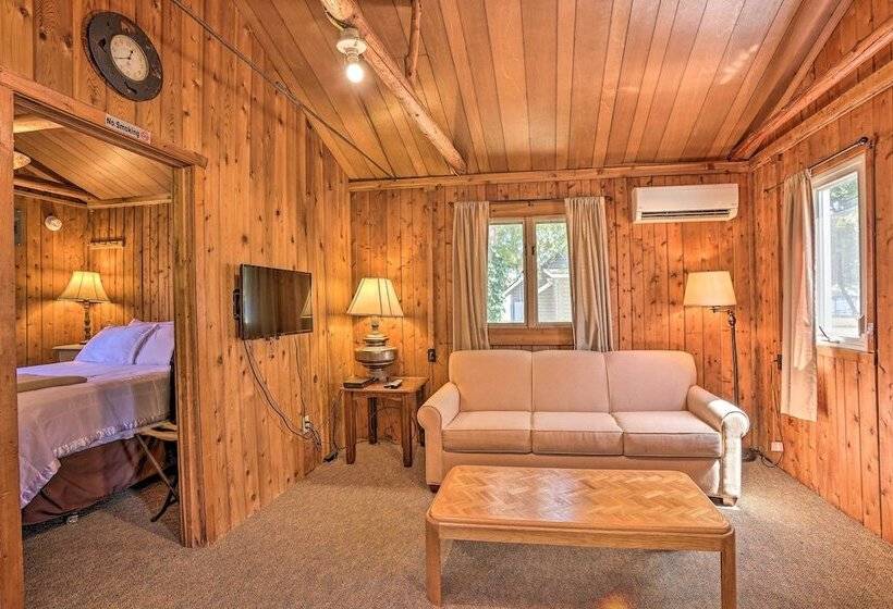 Rustic Suttons Bay Cottage: Shared Dock & Fire Pit