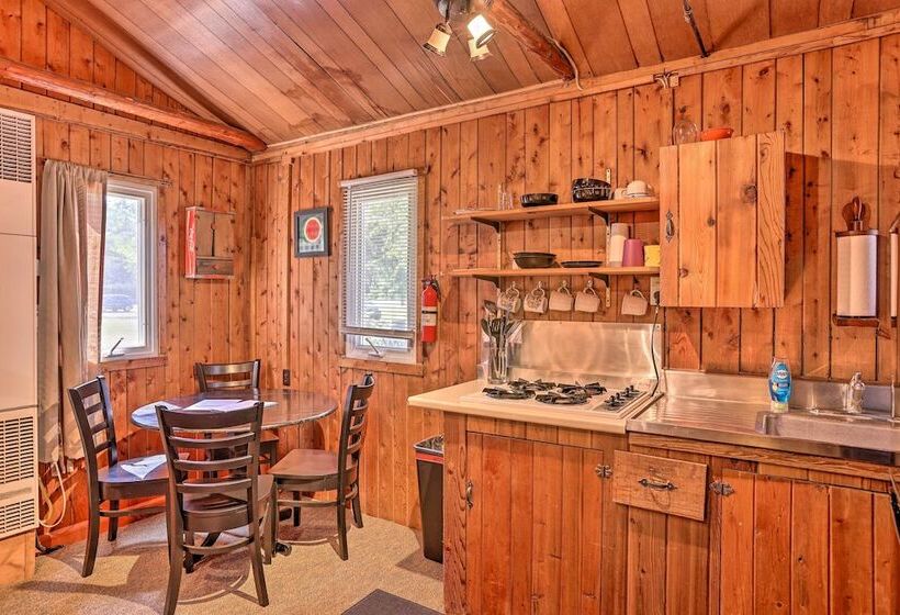 Rustic Suttons Bay Cottage: Shared Dock & Fire Pit