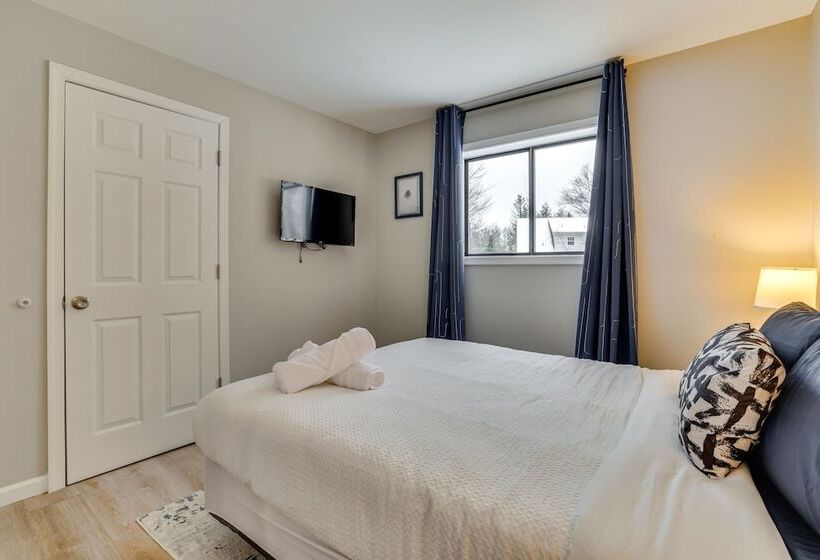 Tobyhanna Home W/ Hot Tub & Fire Pit: Walk To Lake